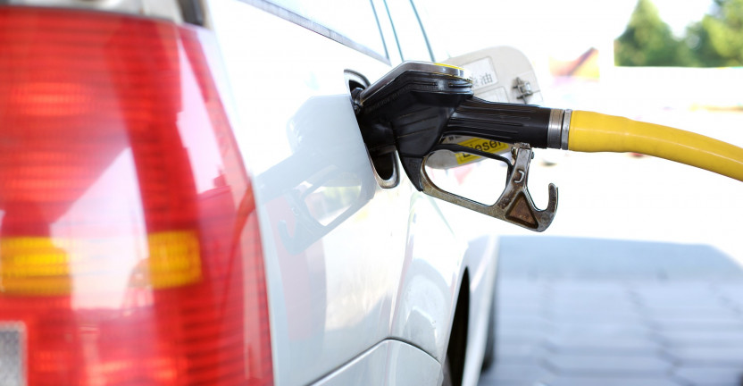 Средняя стоимость литра бензина и дизельного топлива 21-27 октября